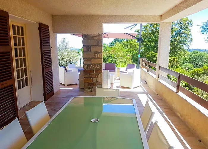 فيلة Les Terrasses D Acquacitosa *